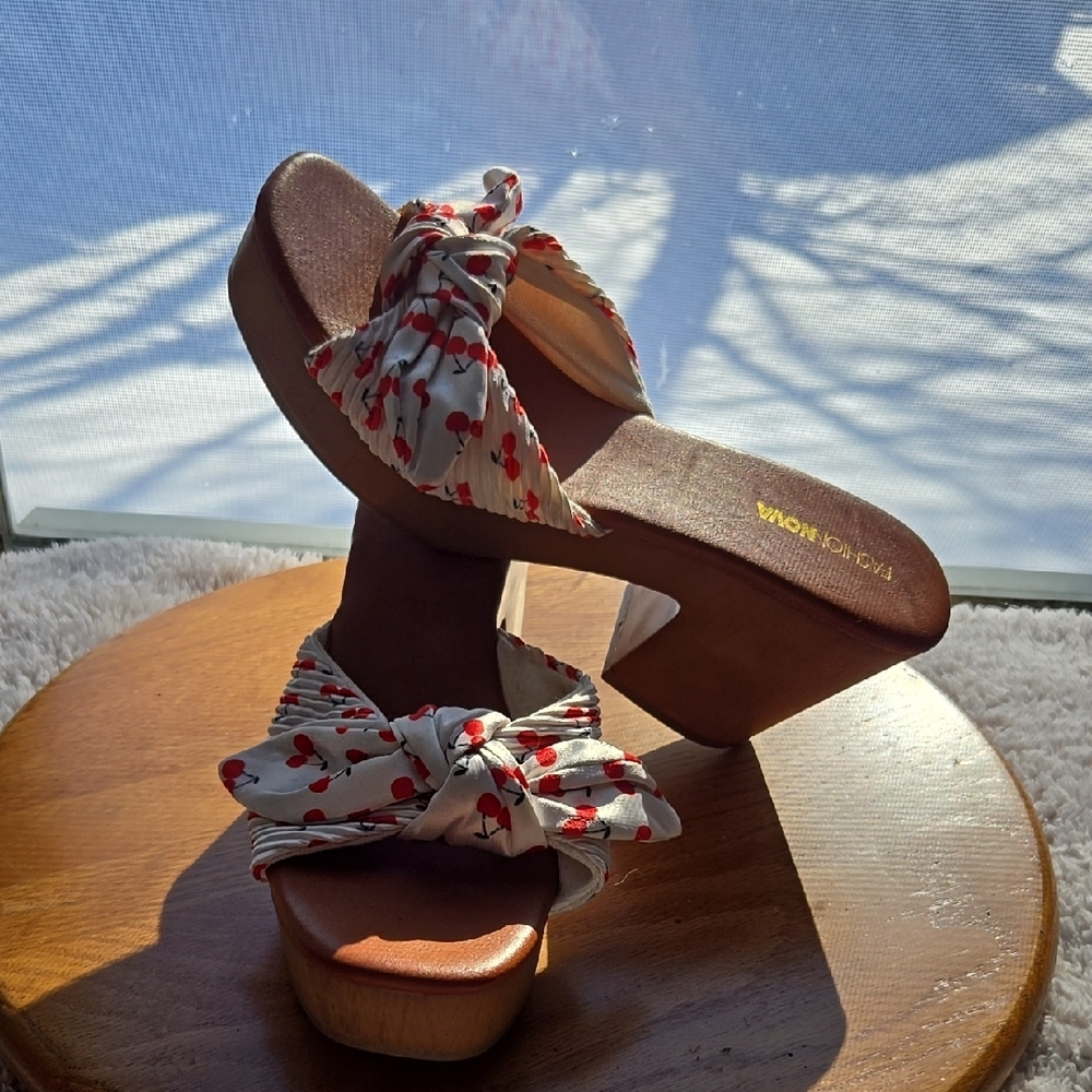 Cherry 🍒 shoes